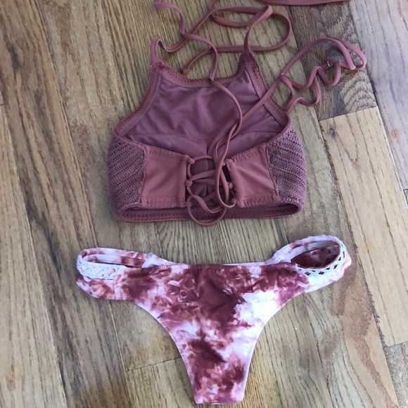 Bikini set - Picture 2 of 2